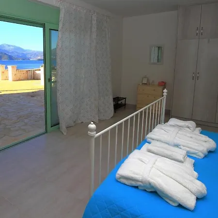 Meganisi Blue Spartokhórion