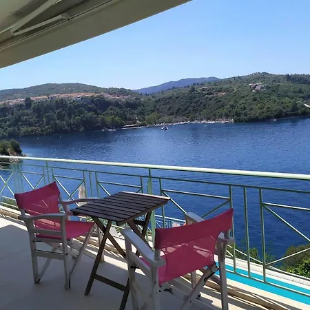 Meganisi Blue Spartokhórion