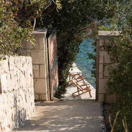 Meganisi Blue * Spartokhórion