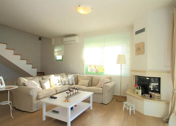 فيلة Meganisi Blue Spartokhórion